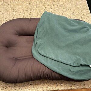 Snuggle Me Organic Infant Lounger and cover